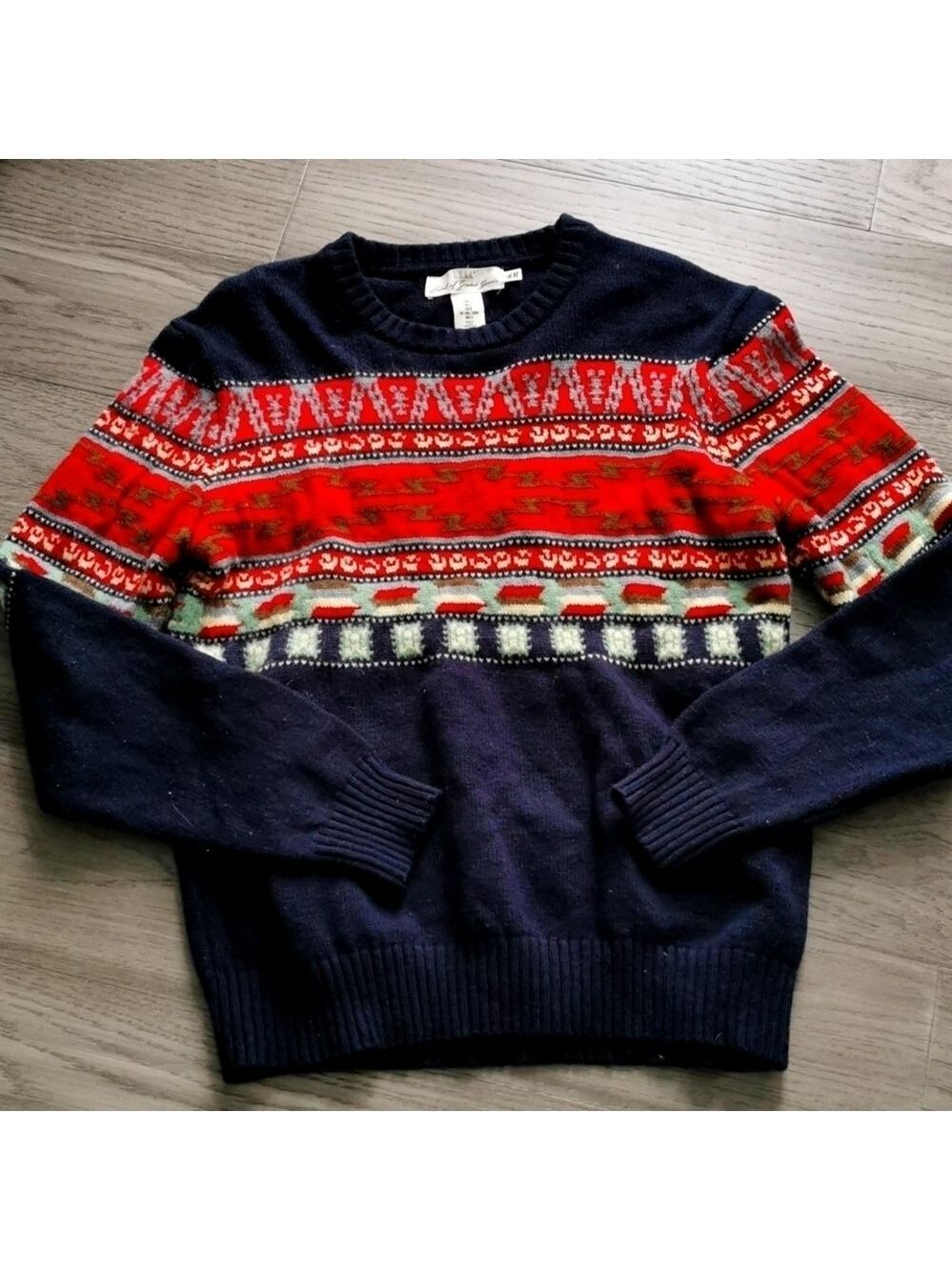 LOGG wool blend sweater by H&M. Unisex. Size large. EUC